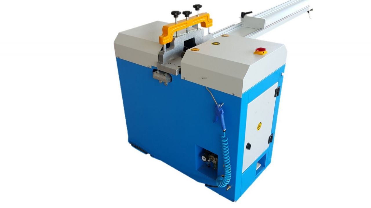 PVC Profilleri V �eklinde Kesim Makinas� TC-511