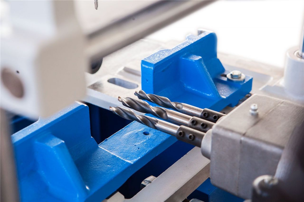 ��l� Kol Yeri Delme ve Kopya Freze Makinas� SA-505