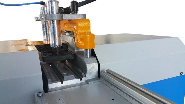 Otomatik ��ta Kesim Makinesi CKY 501