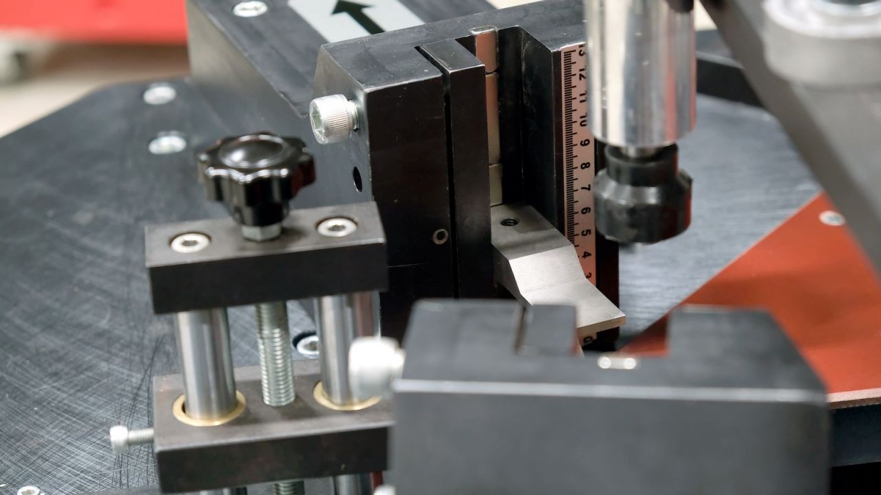 Al�minyum K��e Pres Makinesi AP-2