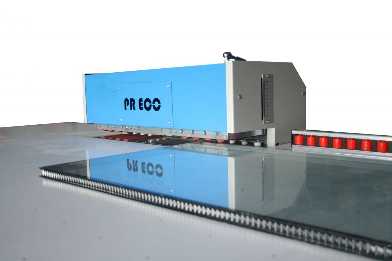 Ekonomik Seri Cam Presleme Makinesi PR-ECO